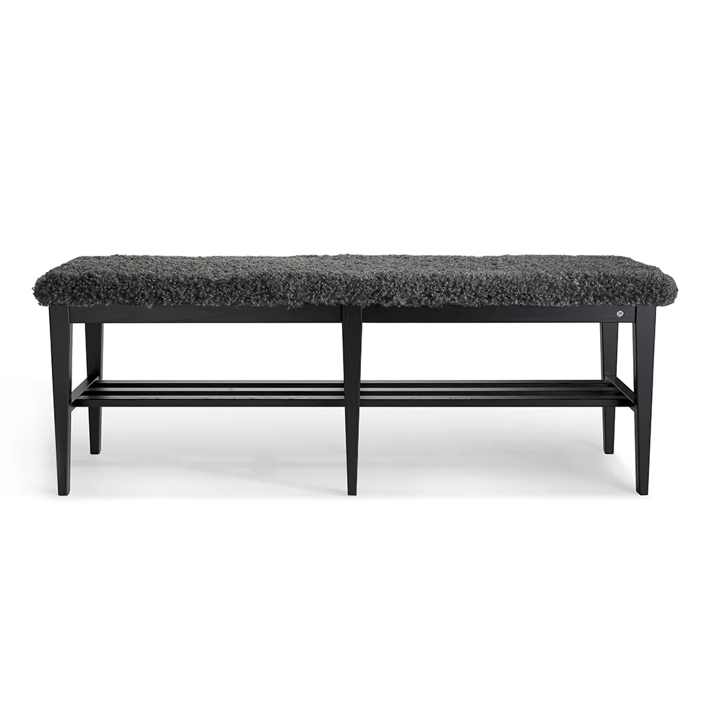 Oscarssons Möbel Nadja Bench 130 cm Sortbejdset ask/fåreskind look Grå